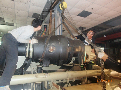 北京定慧寺某商场特灵制冷机组维修保养