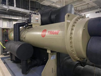 特灵离心机维修